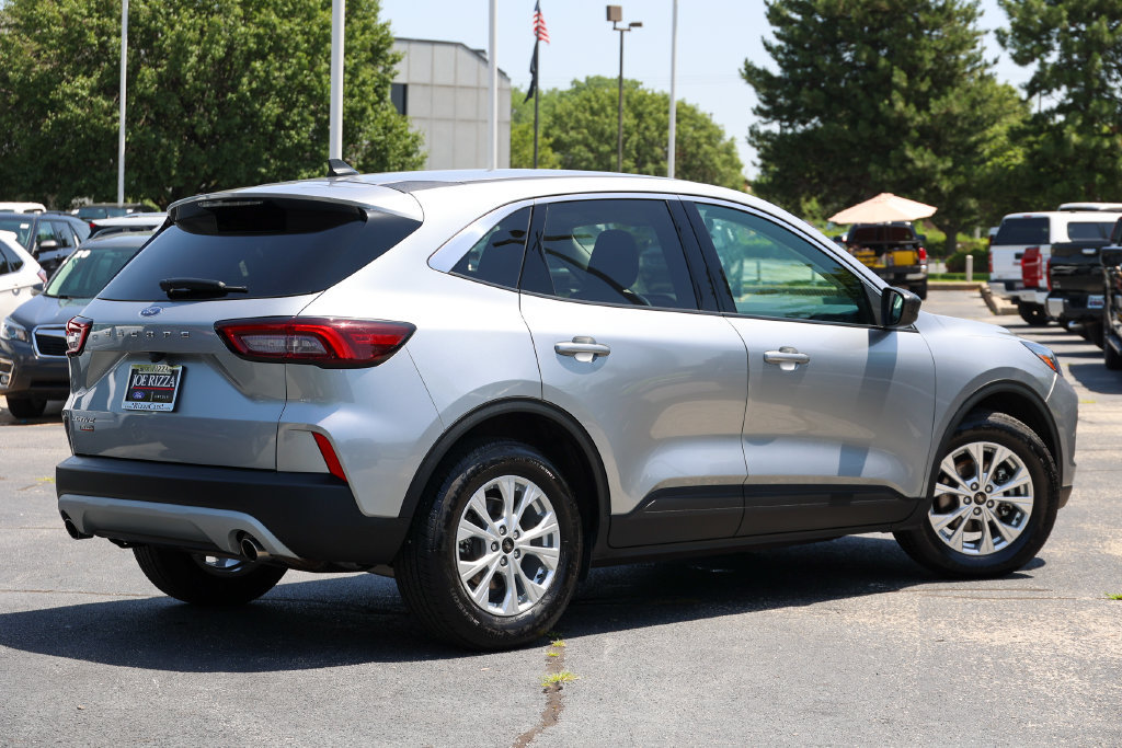 Certified 2023 Ford Escape Active FWD image 16