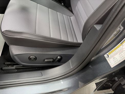 New 2026 Volkswagen Jetta SE image 14