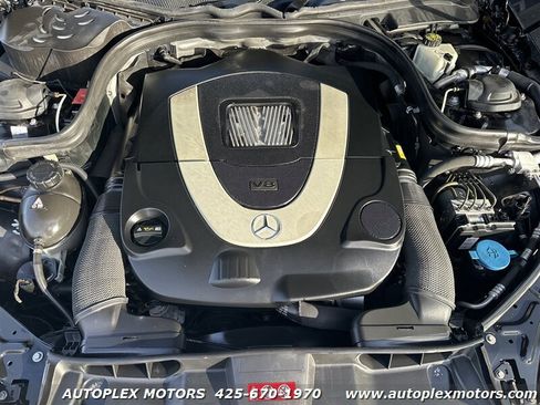 Used 2011 Mercedes-Benz E 550 Sedan image 33