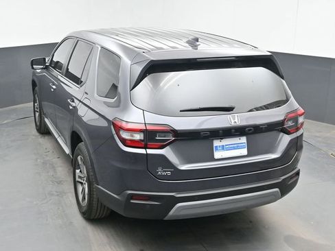 Certified 2025 Honda Pilot EX-L image 36