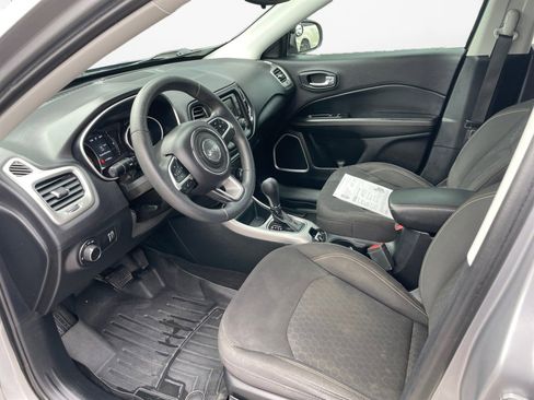 Used 2018 Jeep Compass Sport image 11