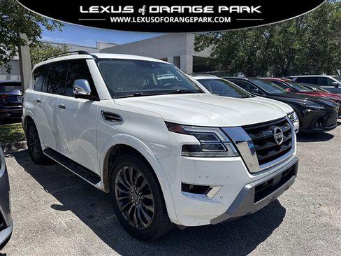 Used 2023 Nissan Armada Platinum w/ Captain's Chairs Package RWD image 1