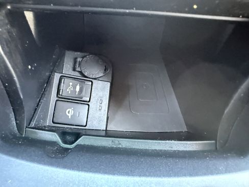Used 2015 Toyota Camry XLE w/ Convenience Package FWD image 22