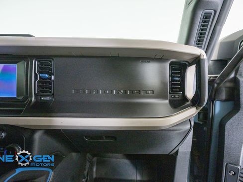 Used 2022 Ford Bronco Wildtrak AWD/4WD image 44