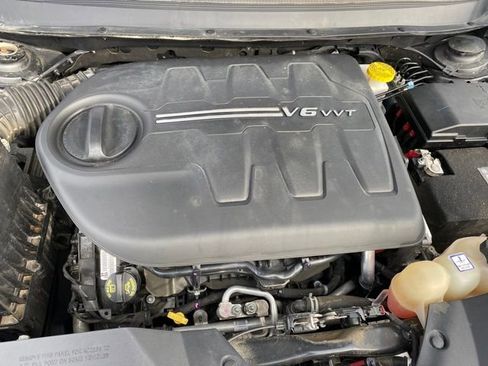 Used 2022 Jeep Cherokee Trailhawk w/ Comfort/Convenience Group image 21