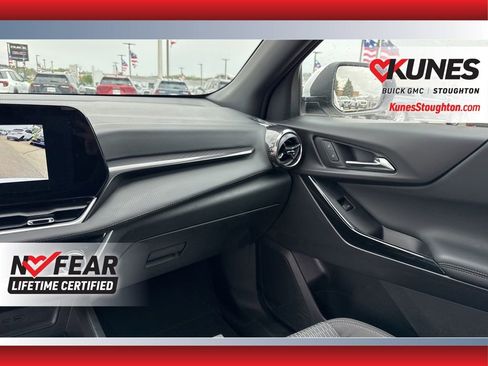 Used 2026 Chevrolet Equinox LT AWD/4WD image 46