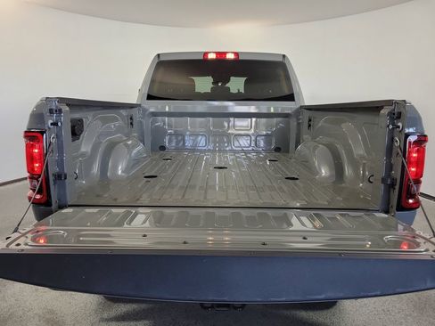New 2026 RAM 2500 Big Horn AWD/4WD image 22