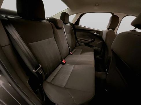 Used 2015 Ford Focus SE FWD image 26