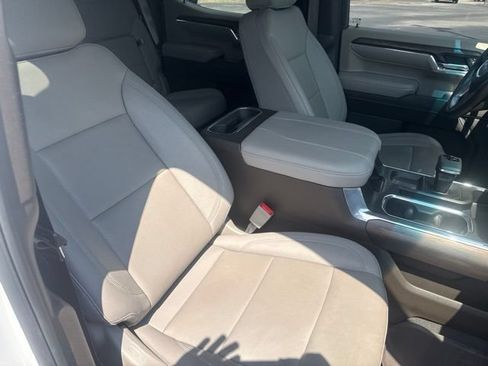 Used 2024 GMC Sierra 1500 SLT w/ SLT Premium Plus Package AWD/4WD image 17