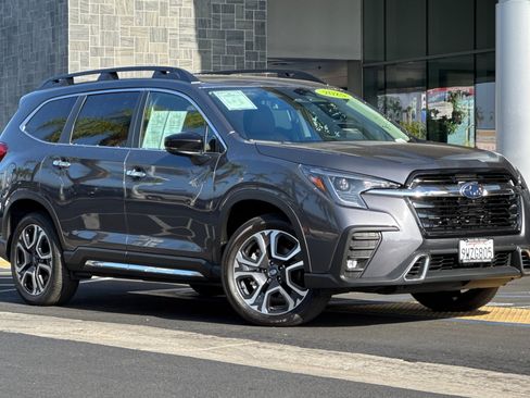 New 2025 Subaru Ascent Touring w/ Popular Package #2 AWD/4WD image 2