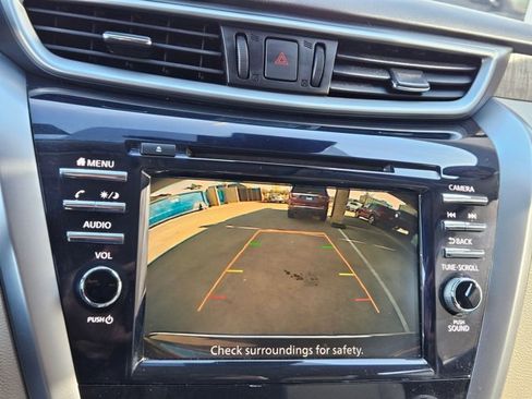 Used 2023 Nissan Murano SV image 21