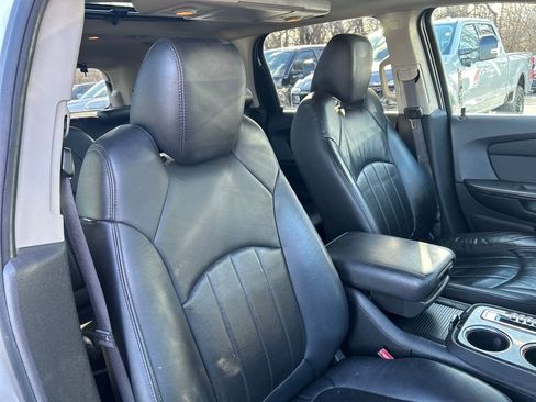 Used 2012 GMC Acadia Denali image 15