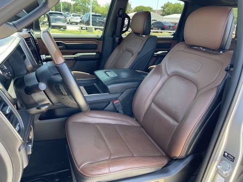 Used 2022 RAM 1500 Limited w/ Body Color Bumper Group AWD/4WD image 27
