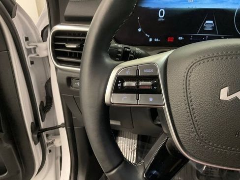 Used 2025 Kia Telluride SX X-Line AWD/4WD image 12