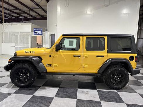 Used 2021 Jeep Wrangler Unlimited Willys image 6