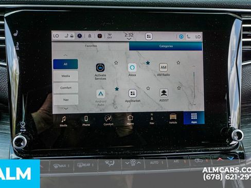 Used 2024 Jeep Wagoneer L Series II image 36