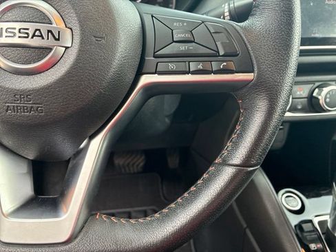 Used 2021 Nissan Versa SR FWD image 23
