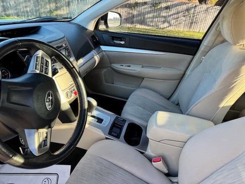 Used 2013 Subaru Legacy 2.5i Premium image 35
