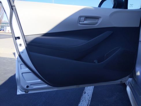 Certified 2023 Toyota Corolla LE image 14