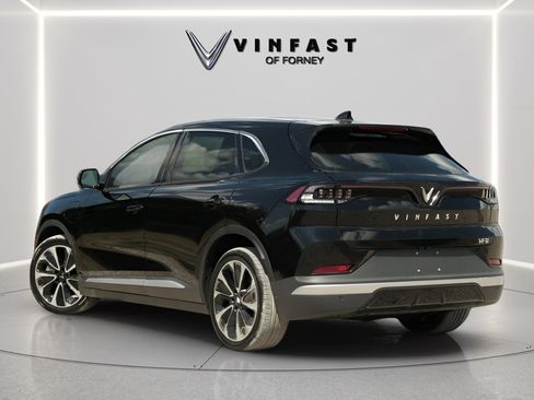 New 2025 VinFast VF 8 Plus AWD/4WD image 2