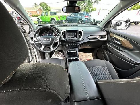 Used 2020 GMC Terrain SLE FWD image 16