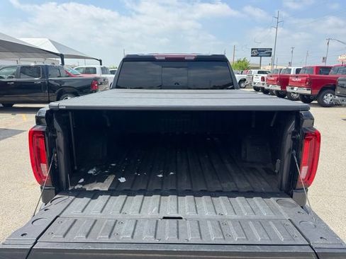 Used 2022 GMC Sierra 1500 SLT w/ SLT Premium Plus Package AWD/4WD image 7
