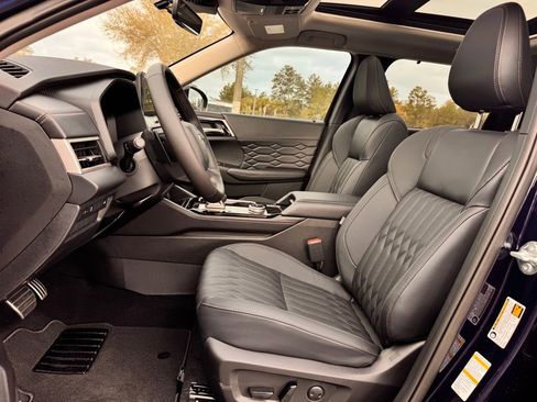 New 2026 Mitsubishi Outlander SEL FWD image 14