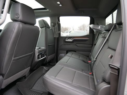 New 2026 GMC Sierra 1500 Denali AWD/4WD image 9