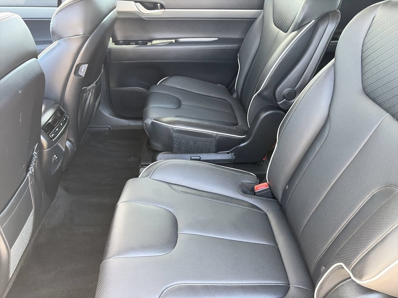 Used 2025 Hyundai Palisade SEL FWD image 22