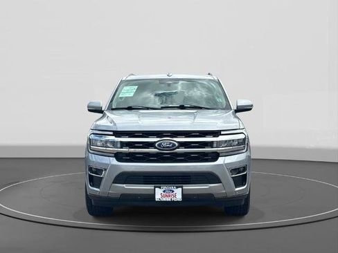 Certified 2022 Ford Expedition Limited RWD image 3