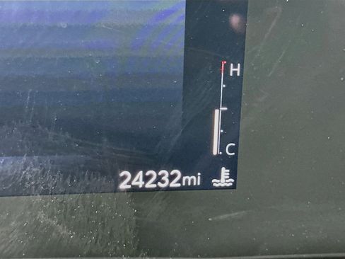 Used 2025 Buick Encore GX Preferred FWD image 19