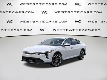 New 2025 Kia K4 EX