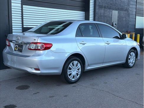 Used 2013 Toyota Corolla LE Special Edition image 3