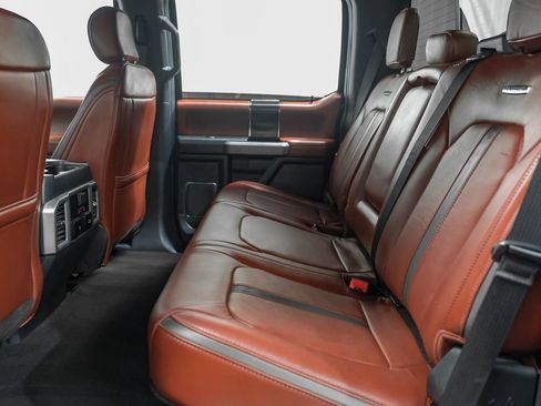 Used 2022 Ford F350 Platinum w/ FX4 Off-Road Package AWD/4WD image 41