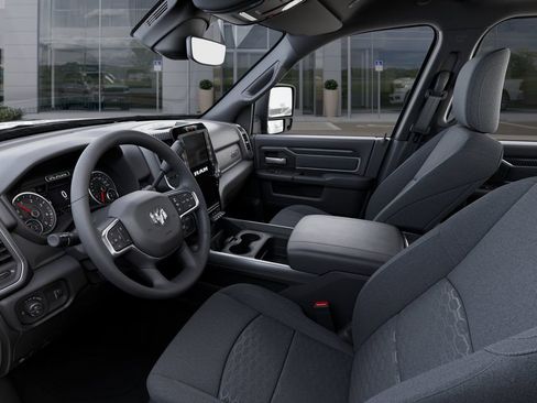 New 2026 RAM 2500 Big Horn AWD/4WD image 23