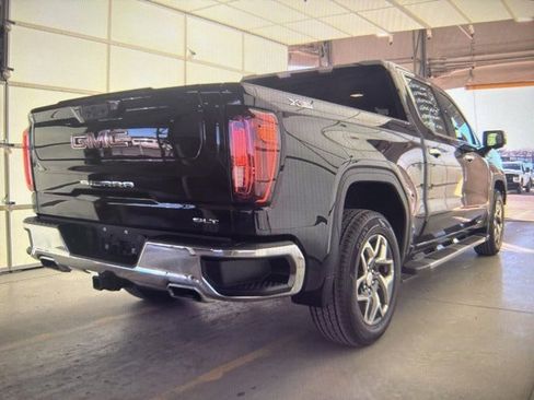 Used 2023 GMC Sierra 1500 SLT w/ SLT Premium Package image 4