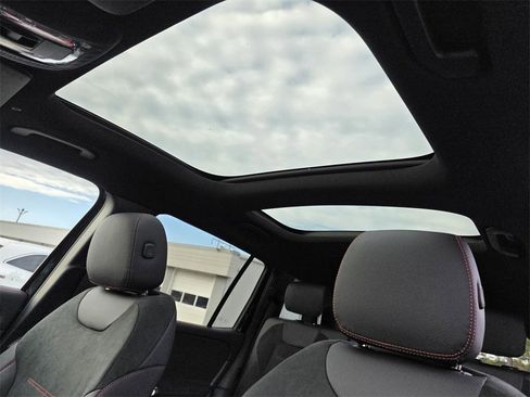 New 2026 Mercedes-Benz GLB 250 image 22