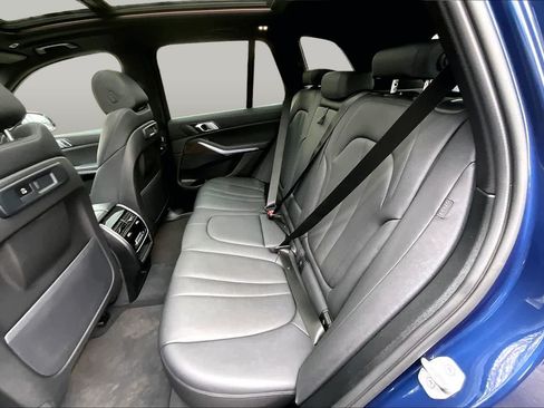 Used 2022 BMW X5 xDrive40i w/ Premium Package AWD/4WD image 20