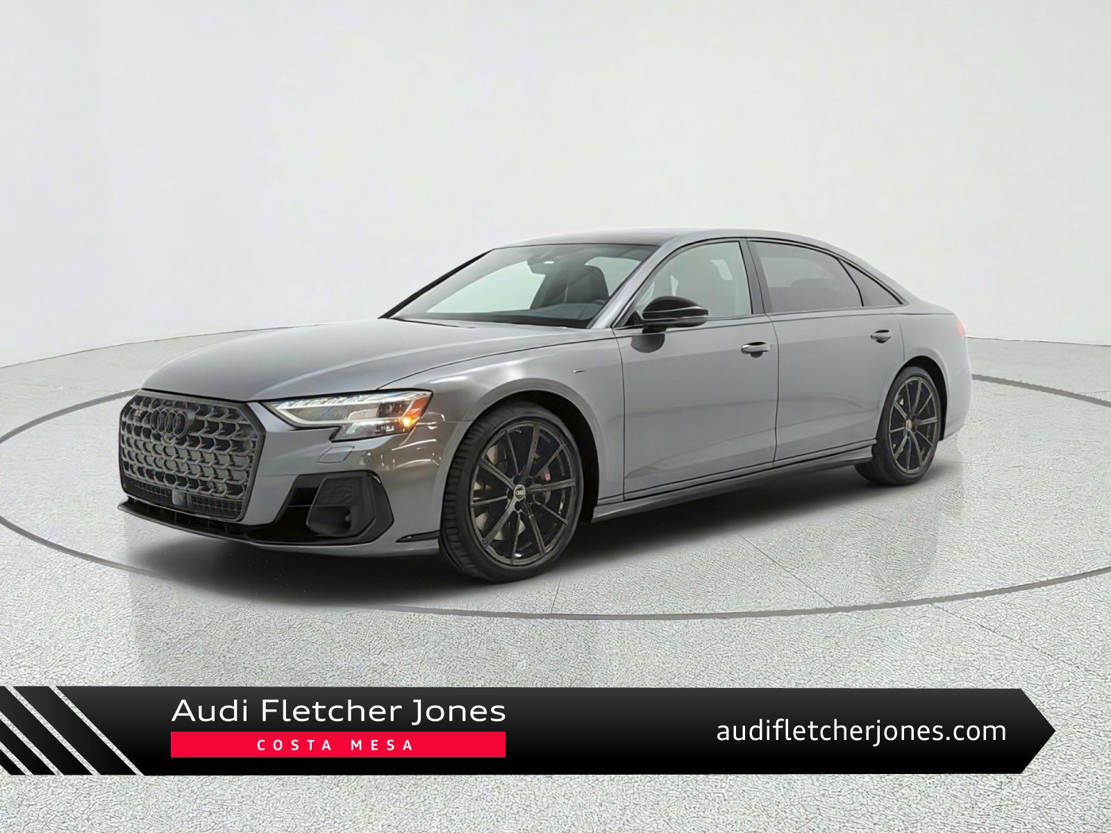 Used 2024 Audi S8 AWD/4WD image 1
