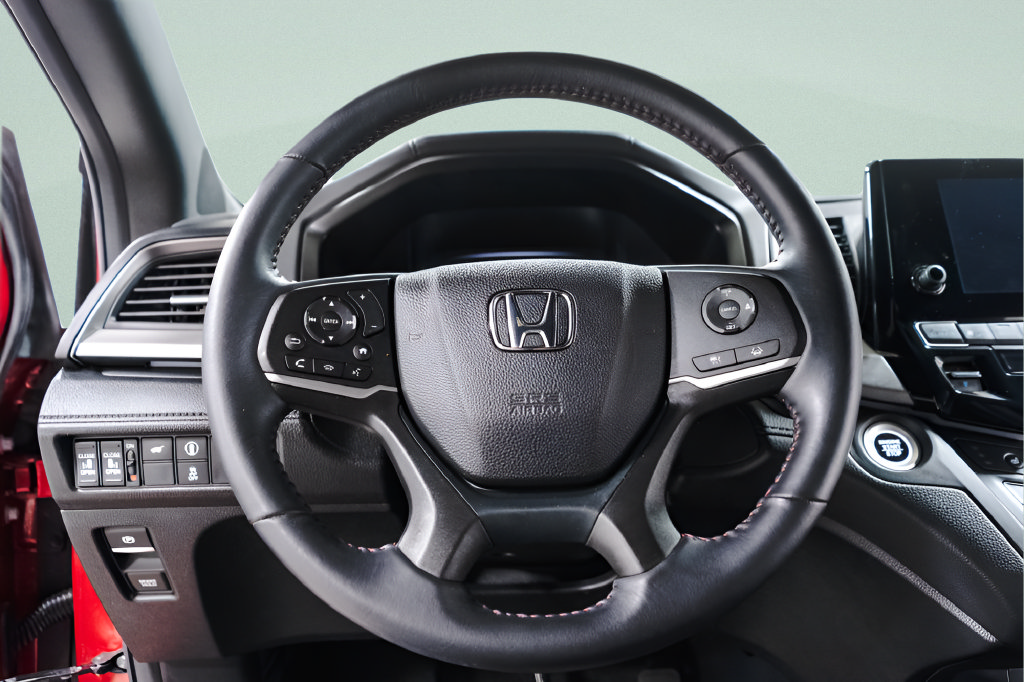 Used 2023 Honda Odyssey Sport image 9