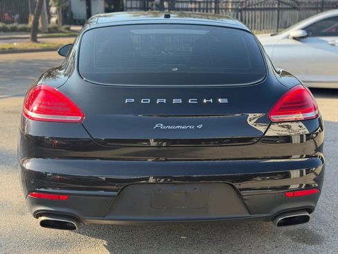 Used 2014 Porsche Panamera 4 w/ Premium Package AWD/4WD image 29