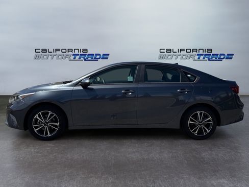 Used 2023 Kia Forte LXS w/ LXS Technology Package image 8