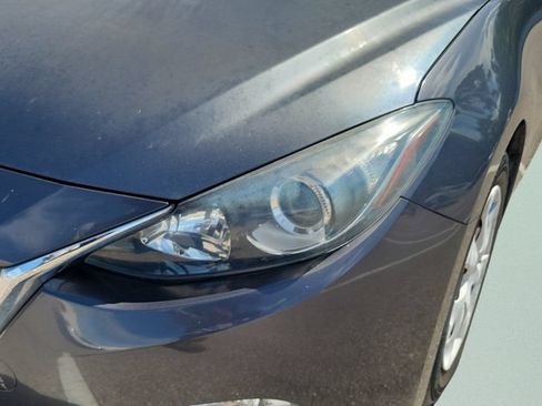 Used 2015 MAZDA MAZDA3 i Sport FWD image 24