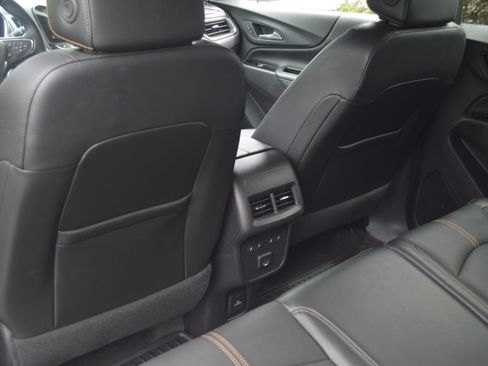Used 2024 Chevrolet Equinox Premier AWD/4WD image 31