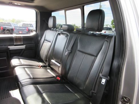 Used 2020 Ford F150 Lariat w/ Equipment Group 502A Luxury AWD/4WD image 22