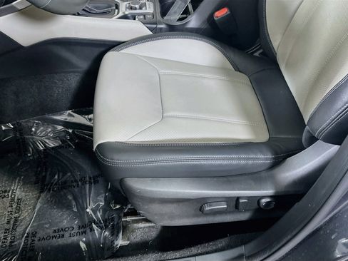 Used 2023 Subaru Forester Limited AWD/4WD image 20