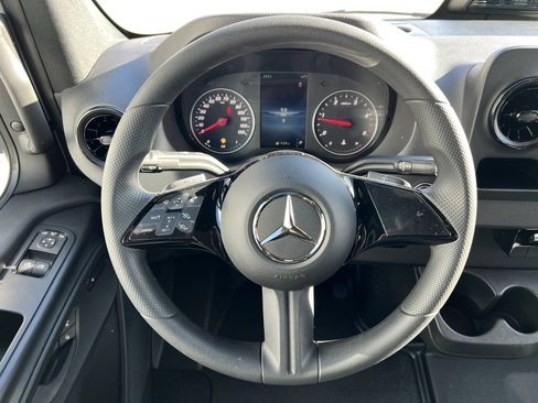New 2025 Mercedes-Benz Sprinter 2500 image 26