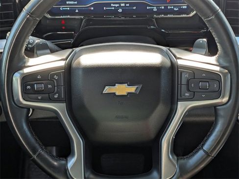 Used 2023 Chevrolet Silverado 1500 LT w/ Leather Package image 9