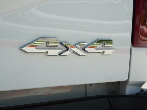 Used 2025 RAM 2500 Laramie AWD/4WD image 11
