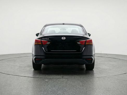 Used 2025 Nissan Altima 2.5 SV FWD image 7